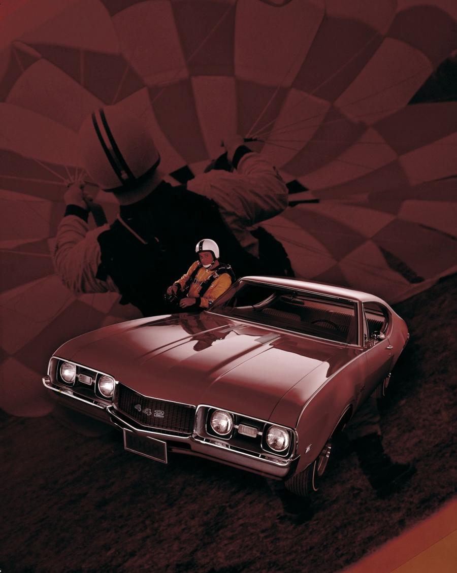  Oldsmobile 442 Holiday Coupe (4487) 1968 года  (фото 11 из 32)